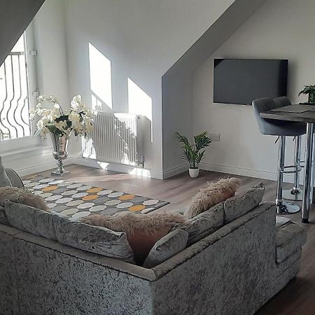 Lanarkshire Apartment- Views- Sleeps 4- Balcony 라크홀 외부 사진