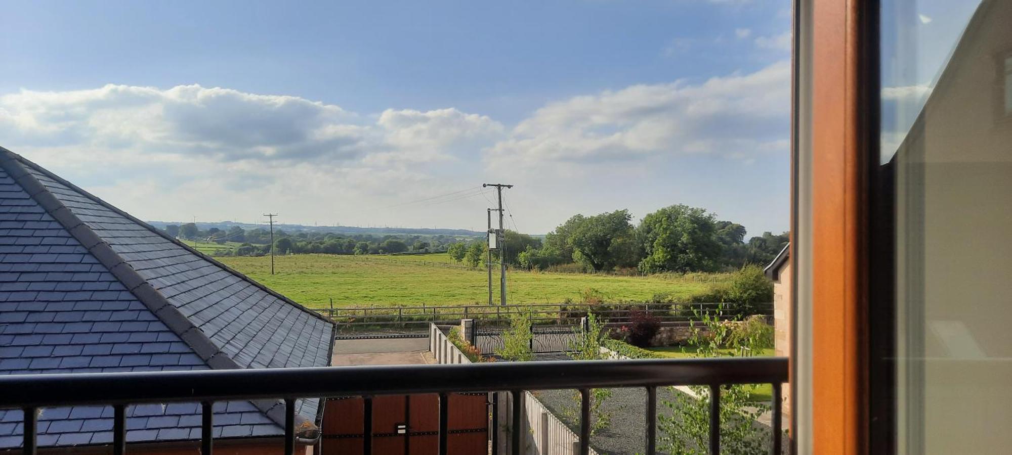 Lanarkshire Apartment- Views- Sleeps 4- Balcony 라크홀 외부 사진